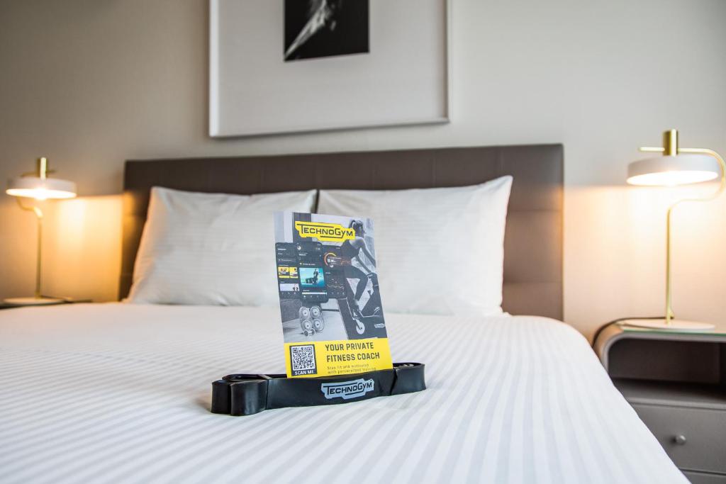 Drake Longchamp - Resim 36