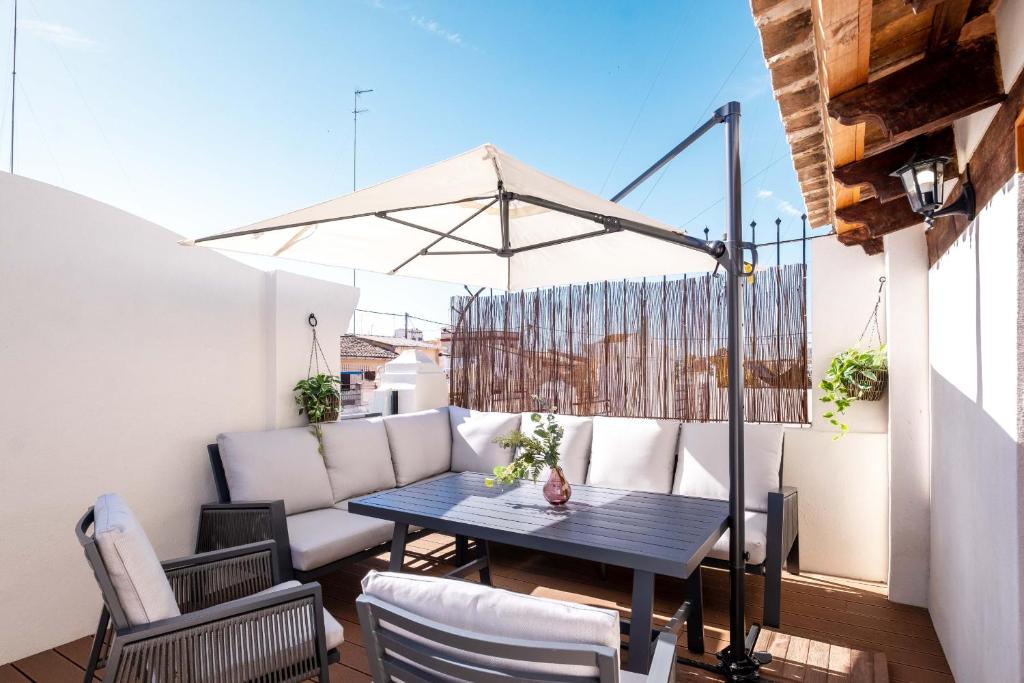 Balkón nebo terasa v ubytování Spacious Penthouse with Massive Terrace