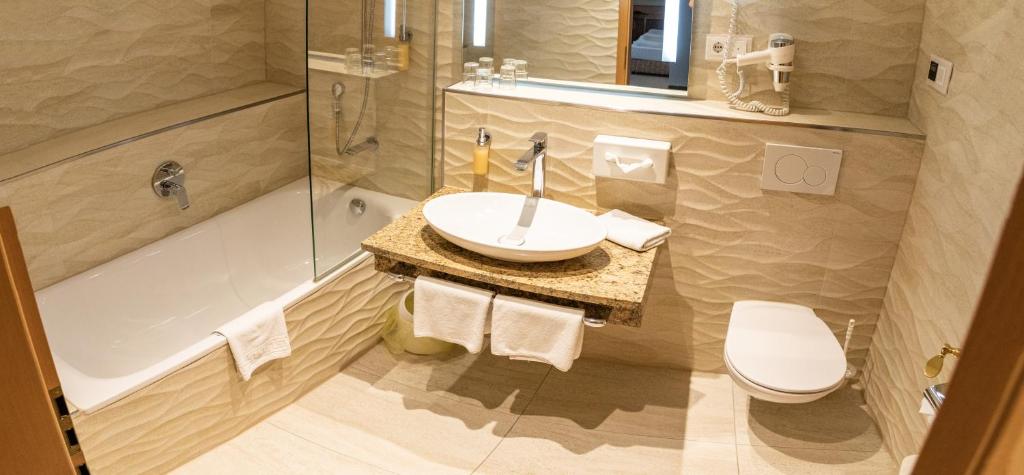 Koupelna v ubytování Hotel Marschall Duroc