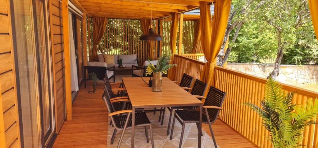 Fotografie z fotogalerie ubytování Mobile home Luka v destinaci Kruševo