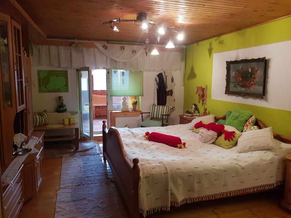 Gallery image of Littel green old Home in Sighişoara