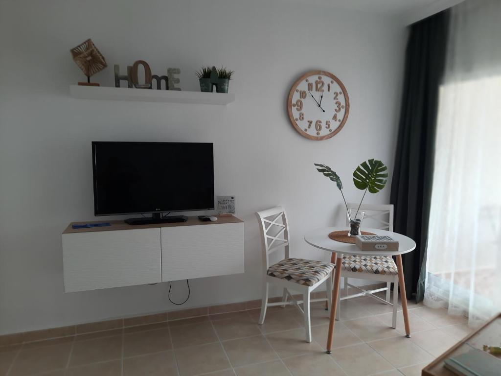 TV a/nebo společenská místnost v ubytování Benalbeach Holidays Benalmâdena