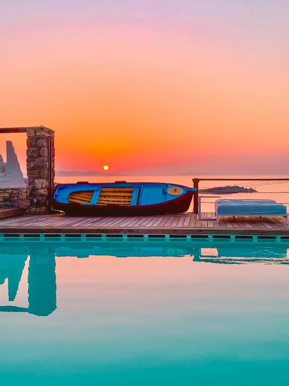 O pôr ou nascer do sol visto do hotel ou dos arredores