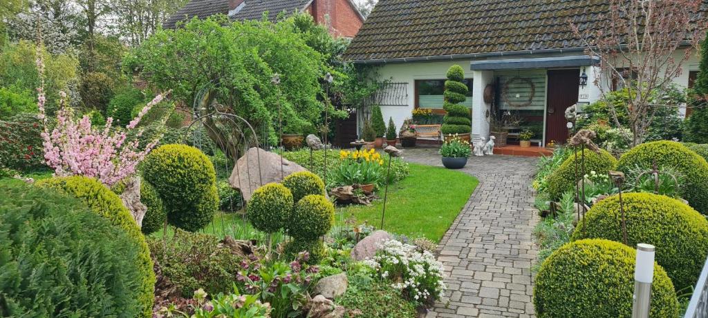 Ferienwohnung Katinka Wiese - Housity