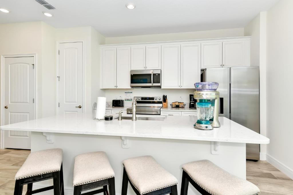 Margaritaville Cottages Orlando by Rentyl - Three-Bedroom Villa