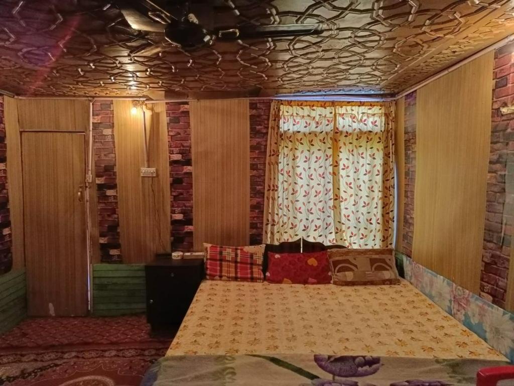 Postel nebo postele na pokoji v ubytování Hotel Island