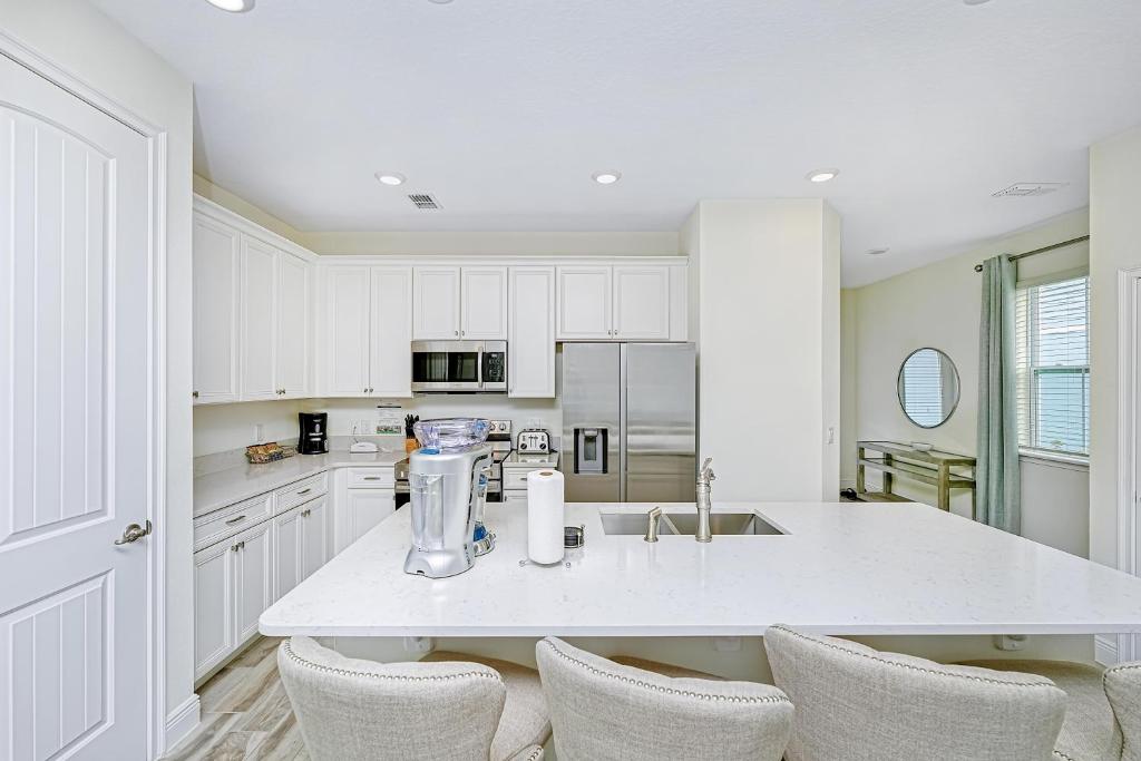 Margaritaville Cottages Orlando by Rentyl - Four Bedroom Villa
