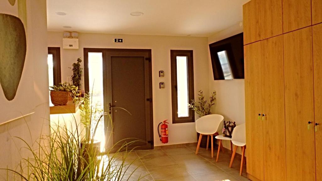 Garden Apartments - 19