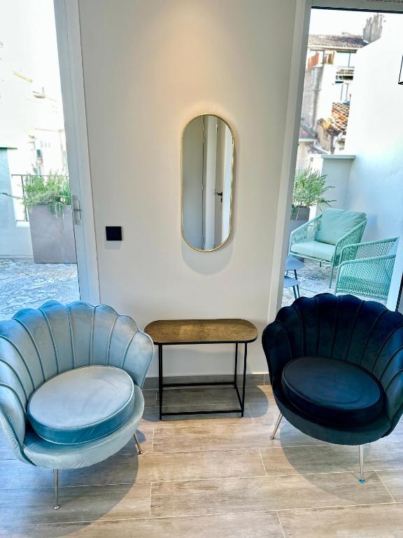 
Apartment with Terrace
