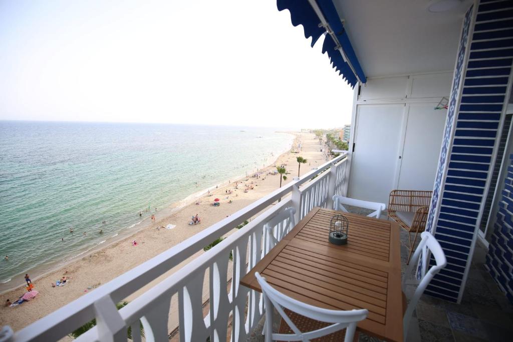 Balkón alebo terasa v ubytovaní Apartamento L´espigo de Saoret primera linea playa Centro soleado y recien renovado