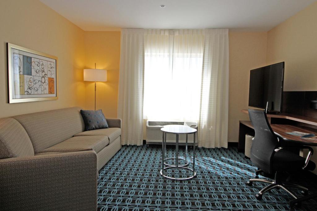 Fairfield Inn & Suites by Marriott London - Cuarto King