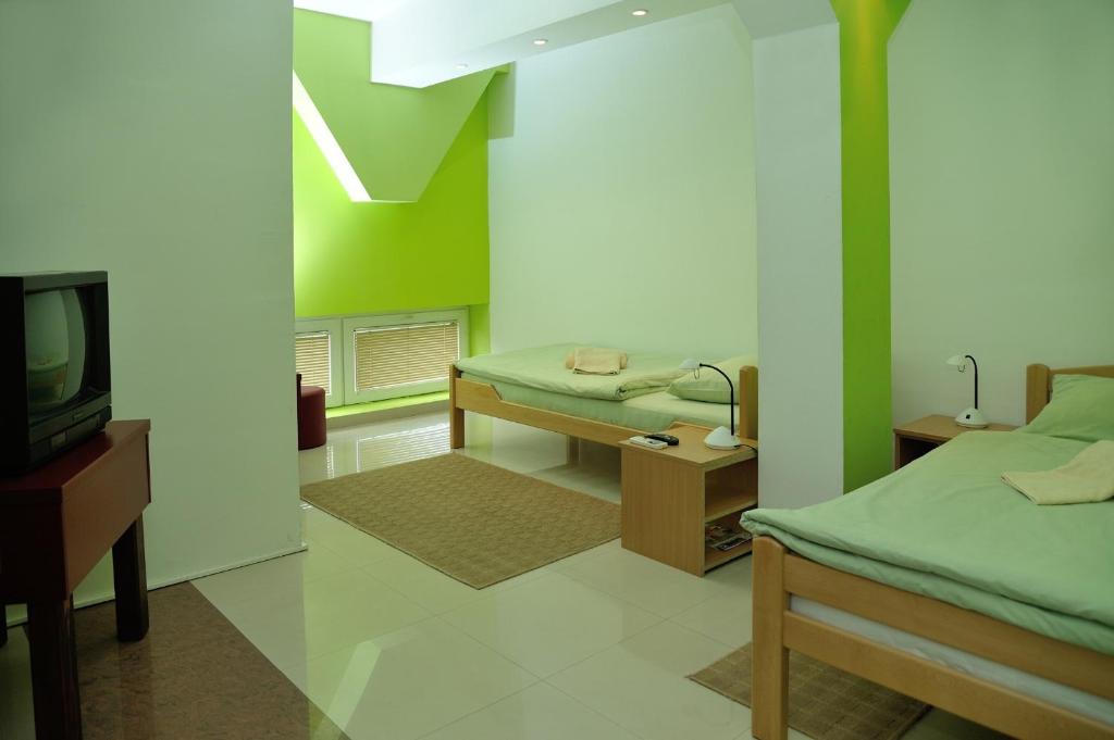 Hostel Paparazzo & Apartmans - Twin Room