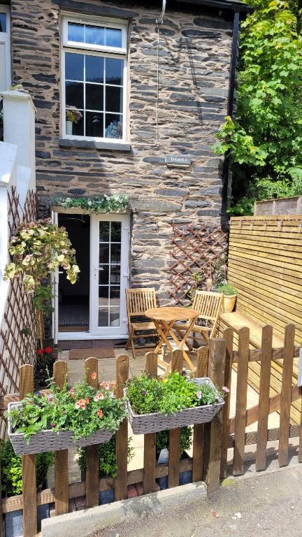 สวนหย่อมนอก Ty Golchi - Cosy traditional cottage in Corris