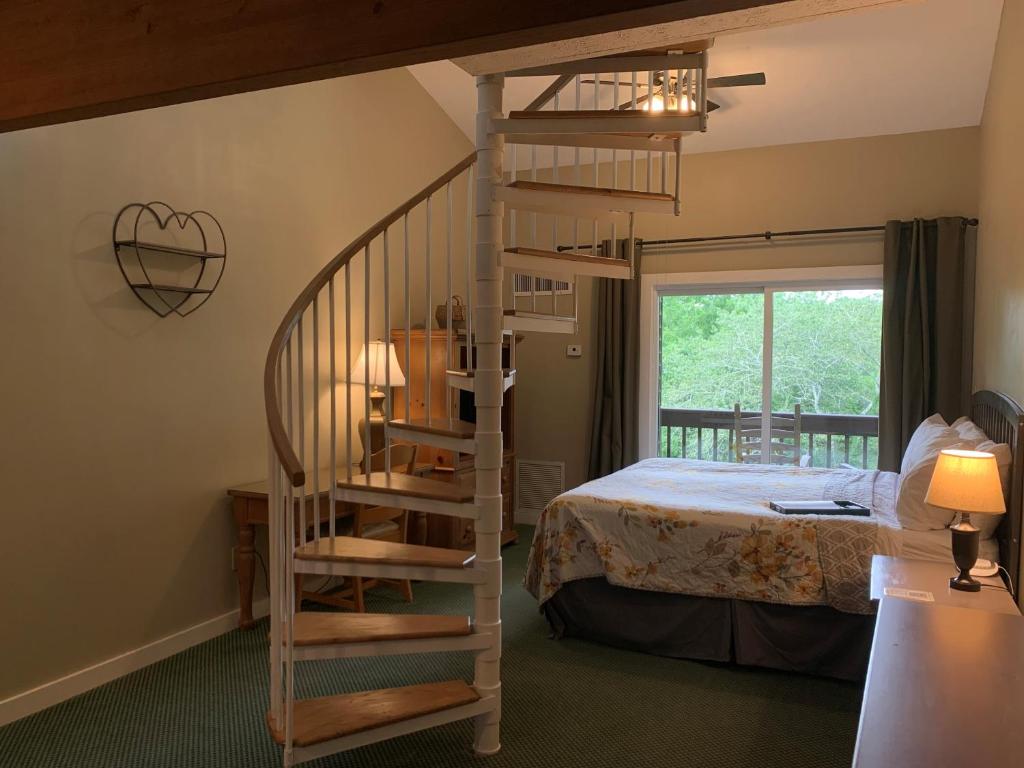 Woodbridge Inn & Tavern - Suite Junior Avec Balcon