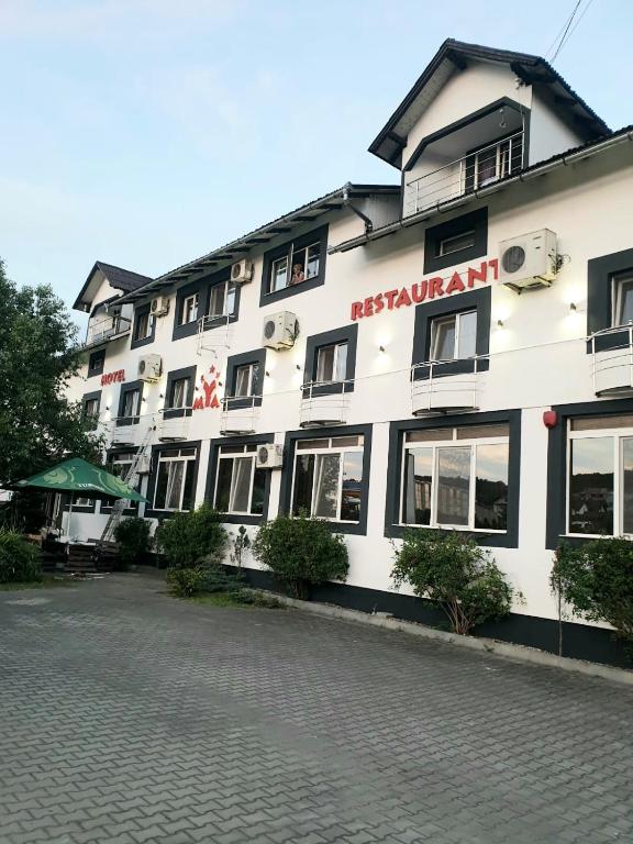 Budova, kde se hotel nachází