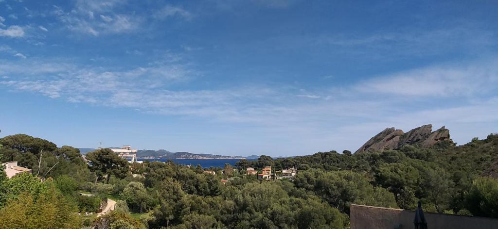 Photo de la galerie de l'établissement LA CIOTAT AU CALME ET VUE MER, à La Ciotat