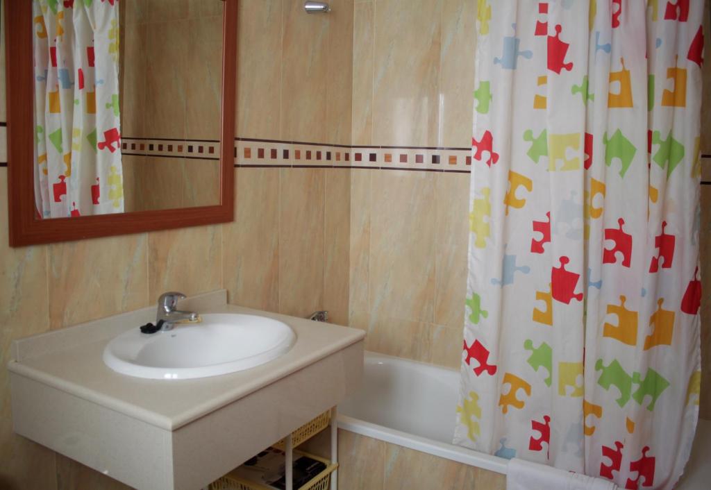 Łazienka w obiekcie Apartamentos Turísticos Fercomar