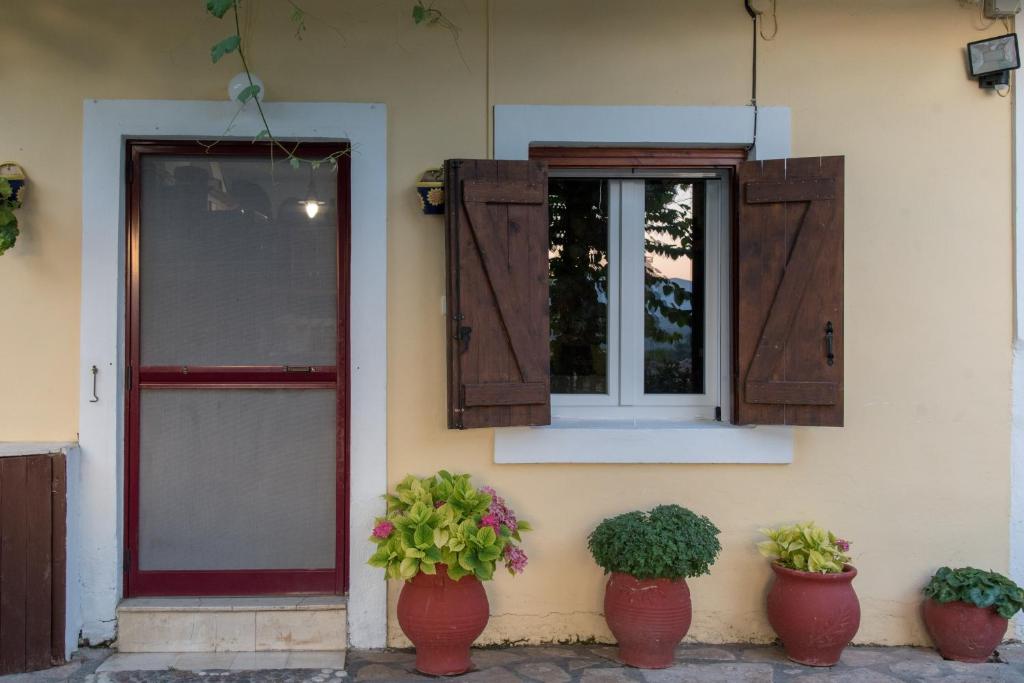 Fotografie z fotogalerie ubytování metaxas house v destinaci Mikros Gialos