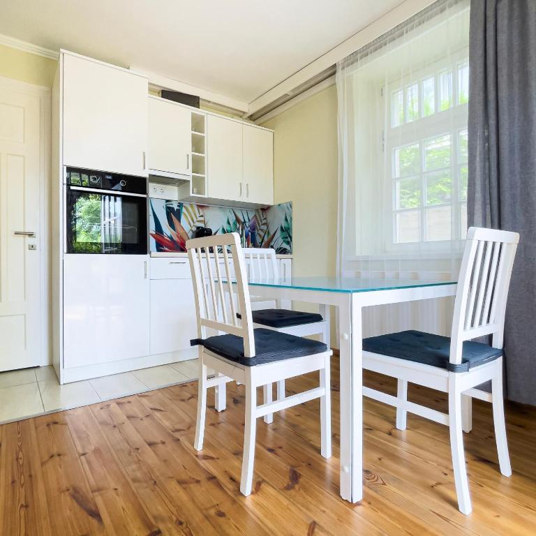 Kuchyňa alebo kuchynka v ubytovaní Villa Fontana