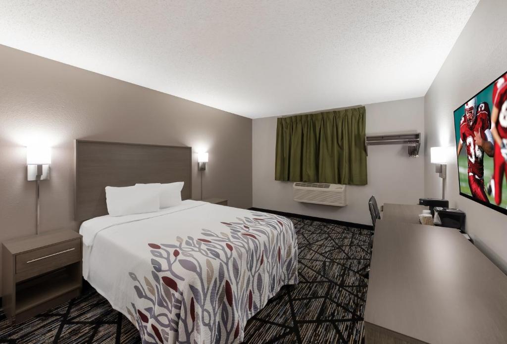 Red Roof Inn Mansfield photo