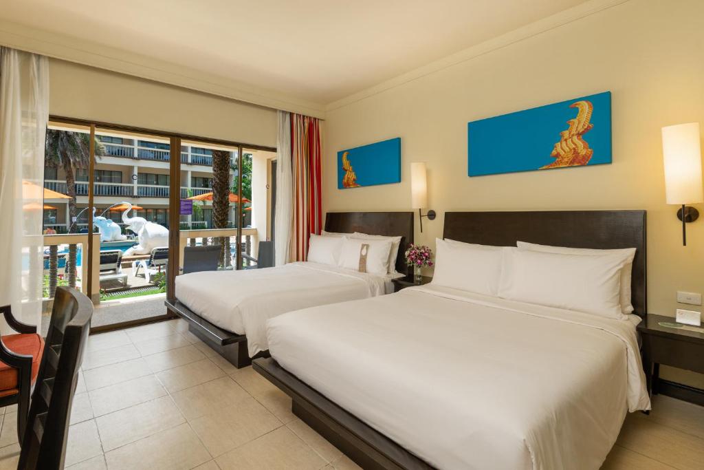 Centara Kata Resort Phuket - Resim 11