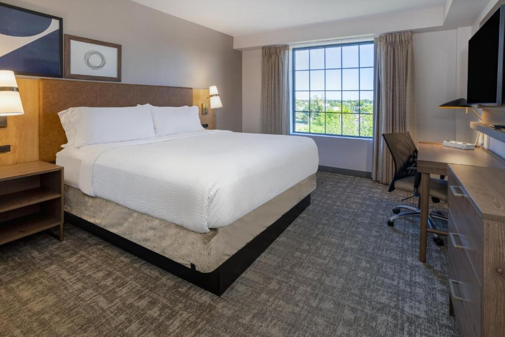 Staybridge Suites Wilmington East, an IHG Hotel - 