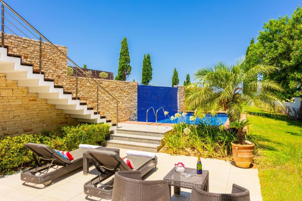 Gallery image of Annabel Beach Palace in Lachi