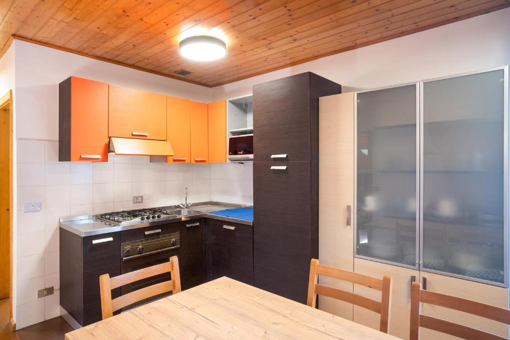 Kuchyň nebo kuchyňský kout v ubytování Residence Viola