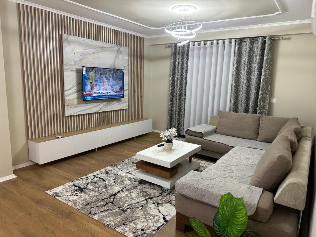Ledio’s Luxury Apartment - Image 5
