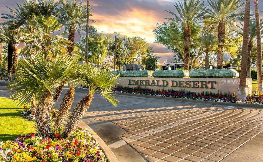 Booking: Hotels in Palm Desert (CA) - Book your hotel now! (2 ...