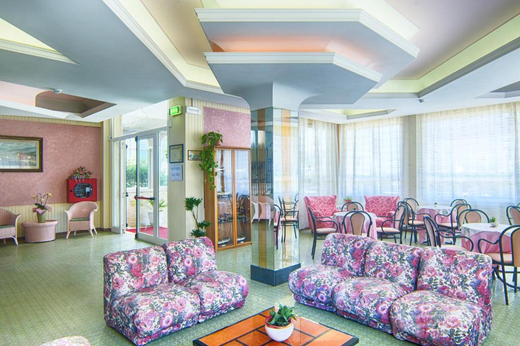 Posezení v ubytování Hotel Raimondi