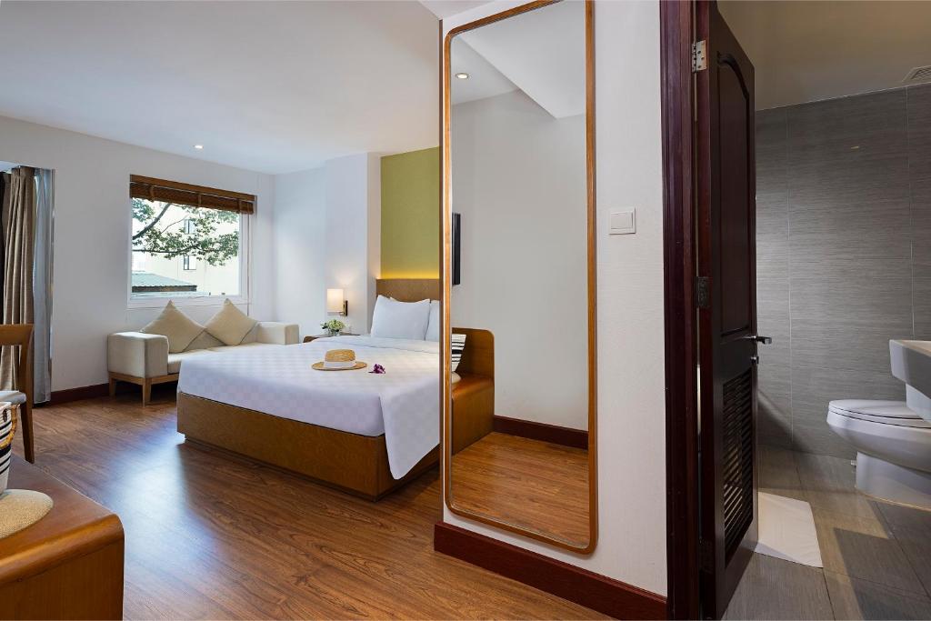 City Aura Room
