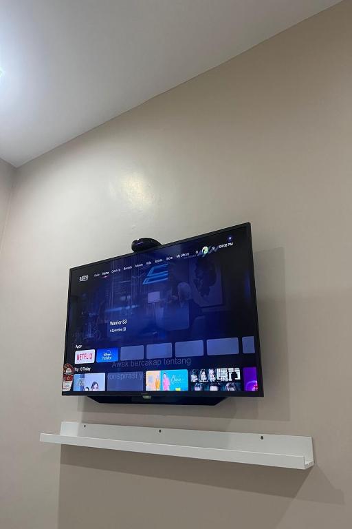 TV a/nebo společenská místnost v ubytování M S Hotel, Tengku Kelana KTM Klang