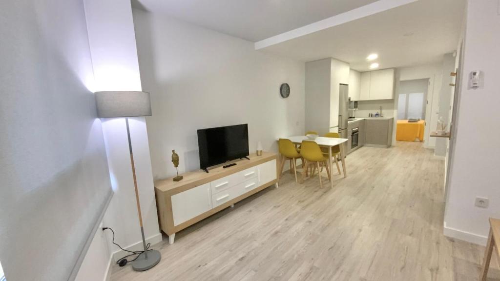 AVA Flats - Apartment With Terrace