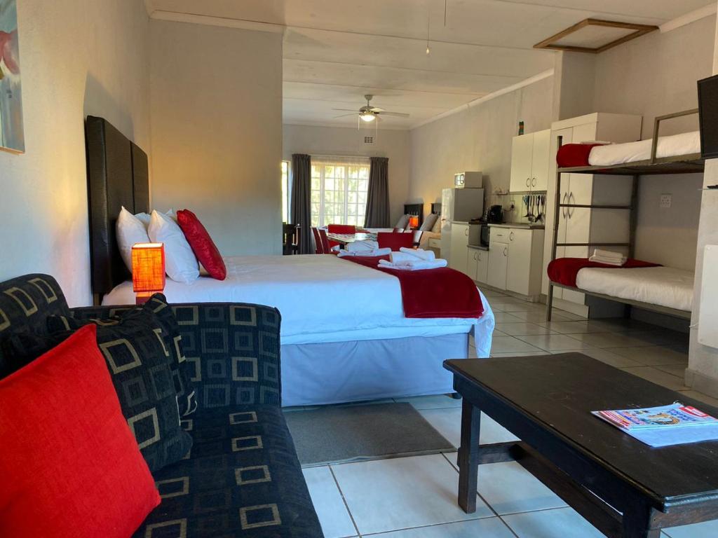 El Roi Guest Lodge, White River (updated prices 2026)