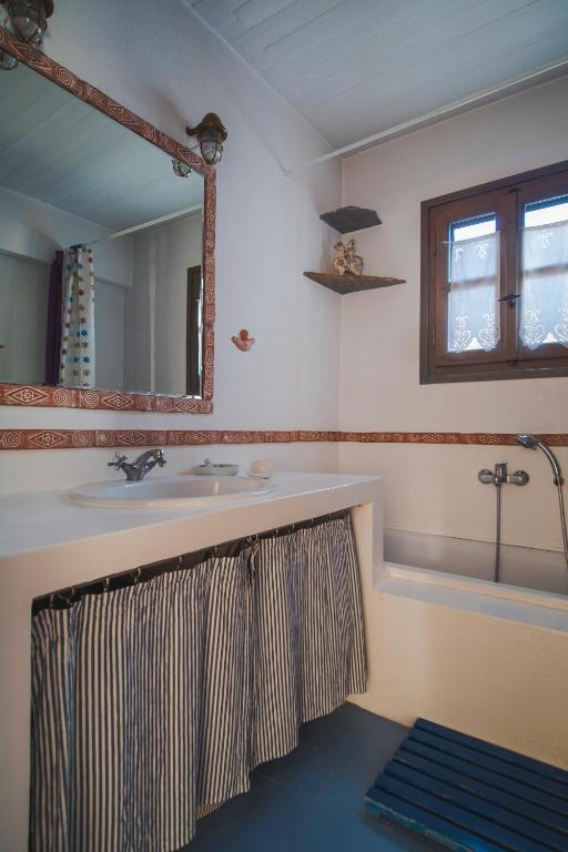 A bathroom at Kea Boho Luxury with Pool & Stunning Views