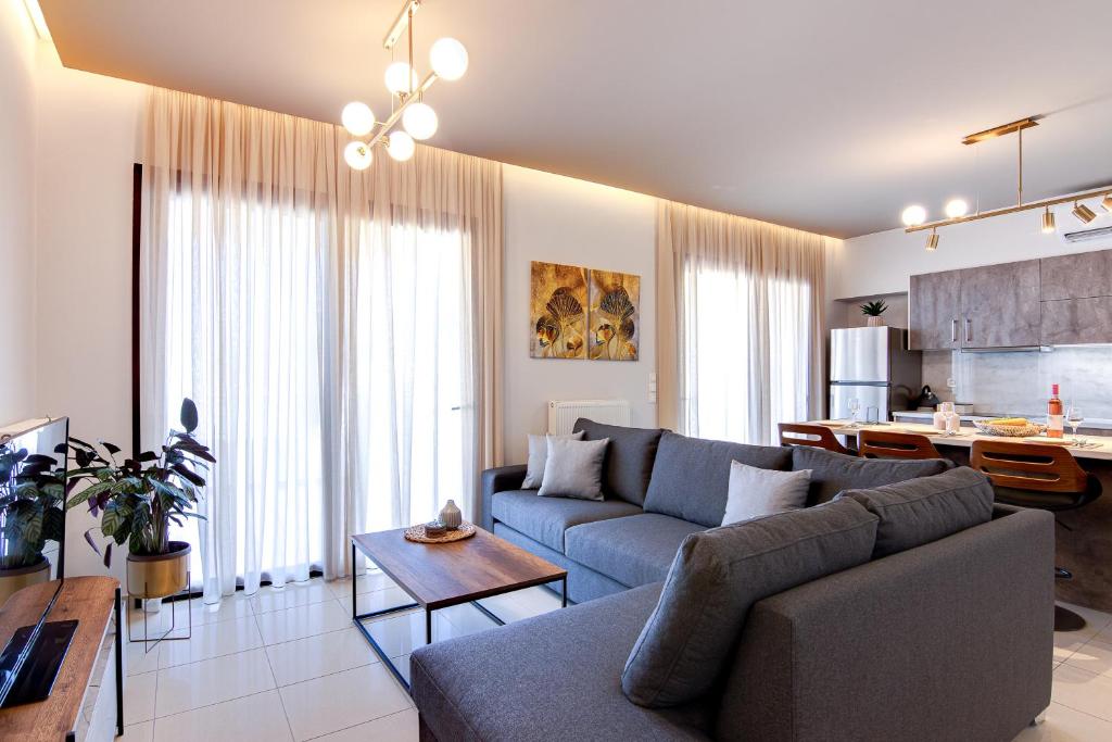Posezení v ubytování Agapi's Luxury Apartment