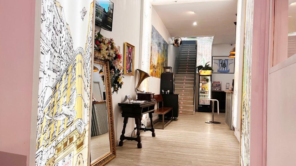 Una cocina o zona de cocina en Way Hostel Madrid