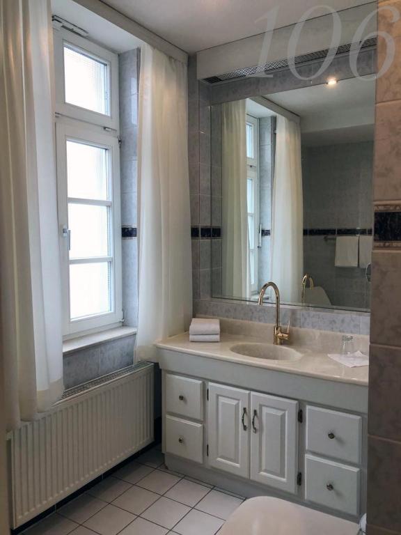 Koupelna v ubytování Rein Klassik Hotel