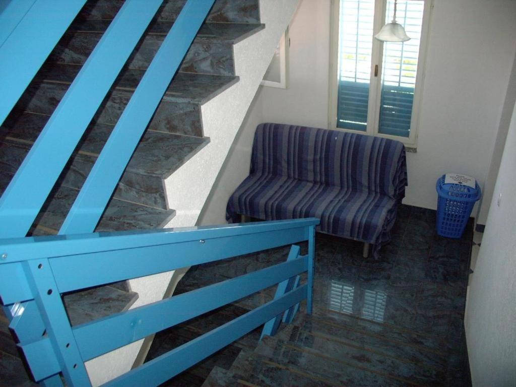 Posedenie v ubytovaní Apartment in Sucuraj with sea view, balcony, air conditioning, WiFi 3560-2