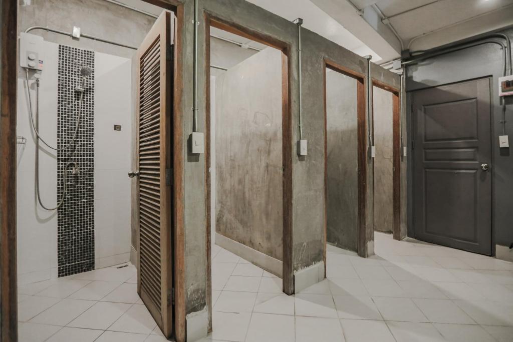 Jai Loy Cafe & Rooftop - Resim 41