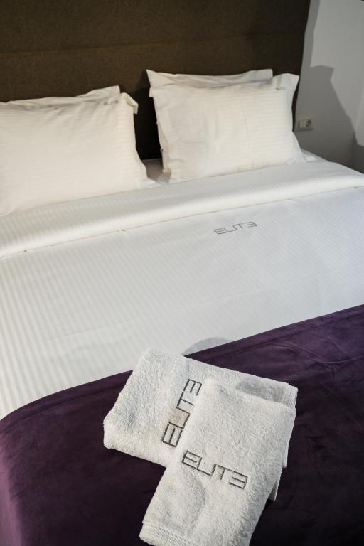 ELITE APARTMENTS - 3