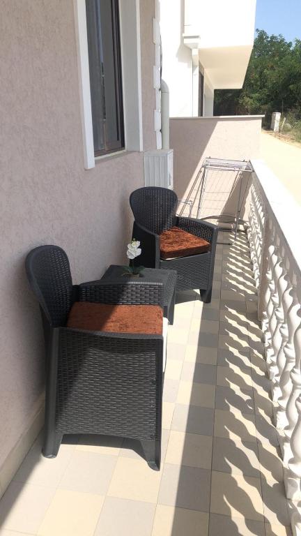 Balkón nebo terasa v ubytování Becic Apartments