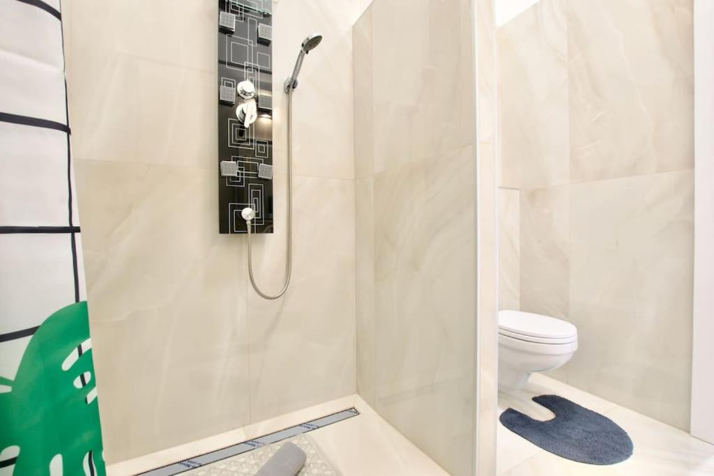 Kúpeľňa v ubytovaní Standard Apartment by Hi5 - Múzeum 5