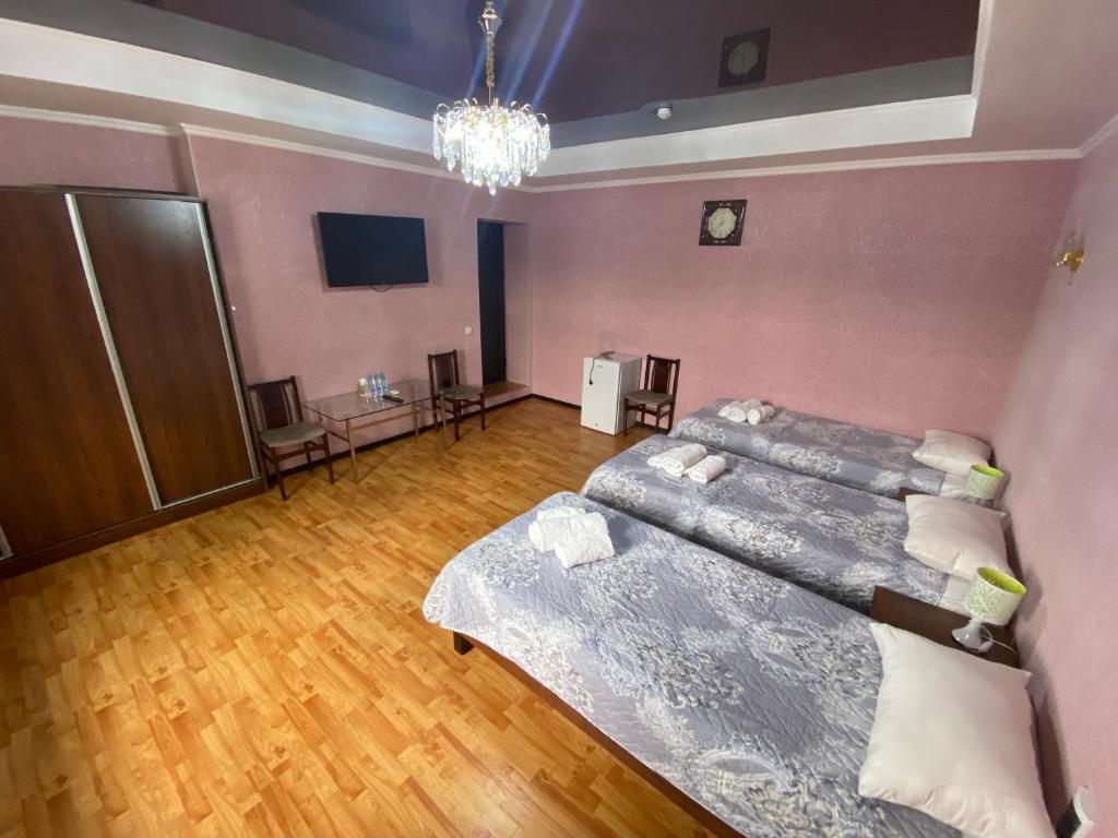 HOTEL UZBEGIM - Triple Chambre
