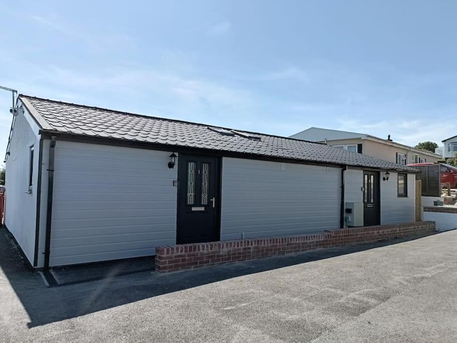 Cottage 2 sleeps 4 with hottub in Delabole, North Cornwall, Delabole