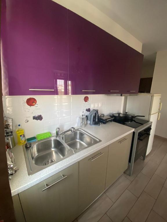 Kuchyň nebo kuchyňský kout v ubytování Arethousa Fourth Floor