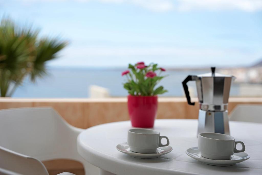 Fotografie z fotogalerie ubytování Apto 108 Wonder Located in front of the sea with swimming pool v destinaci Arona