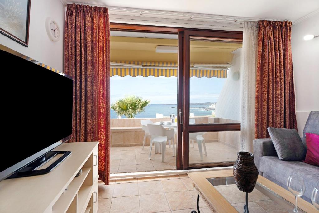 Fotografie z fotogalerie ubytování Apto 108 Wonder Located in front of the sea with swimming pool v destinaci Arona