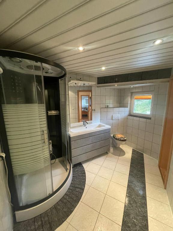 Koupelna v ubytování Berggasthof zur Todtnauer Hütte
